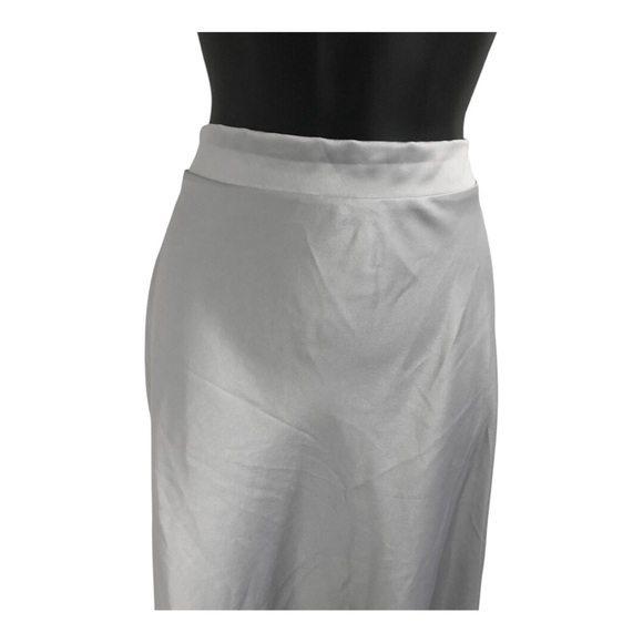 Beautiful silver metallic banded waist bias cut satin effect maxi skirt size M - Picture 10 of 11